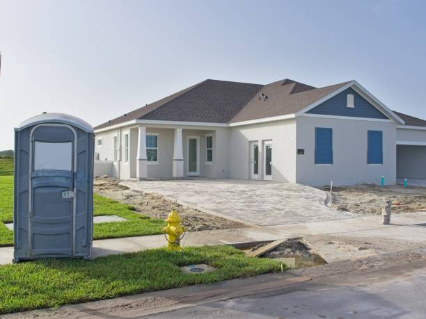Best Construction site porta potty rental  in Silver Springs Shores, FL